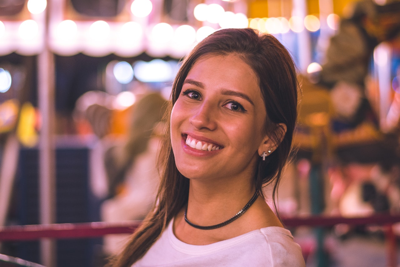 A saúde bucal das mulheres merece muitos cuidados.