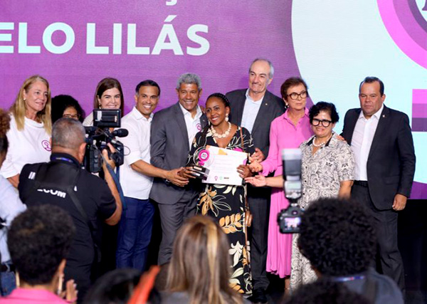 Uniodonto Paulo Afonso recebe o Certificado Selo Lilás do Governador da Bahia